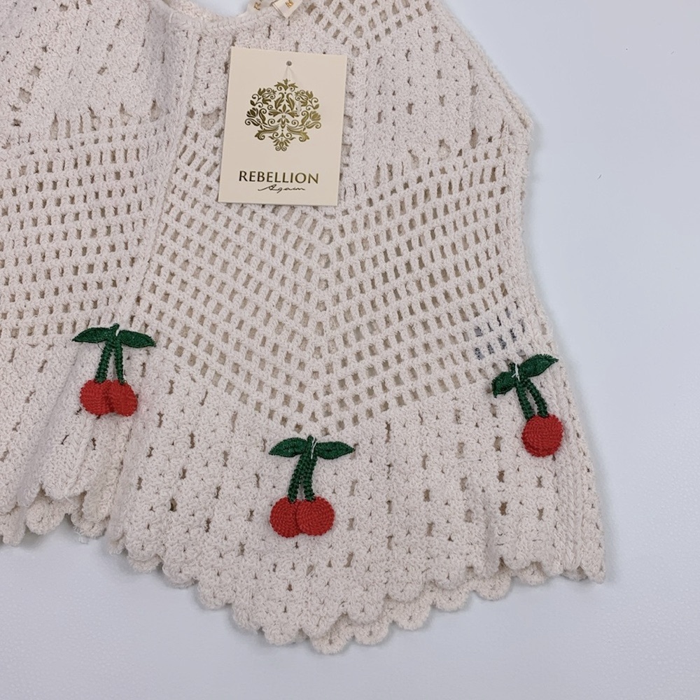 Rebellion Crochet knit Cherry design Tank Top Creme Red green Size Medium NWT - Picture 5 of 14